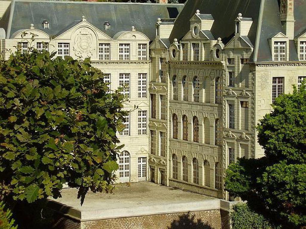 149 CHATEAU DE BRISSAC MAINE ET LOIRE 2016 N0_000014.jpg